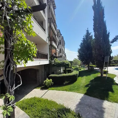 Apartment Beautiful 2 With Poolview Outside From Aheloy Kableshkovo (Burgas)